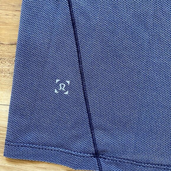 Lululemon Men’s XL Blue All Terrain Short Sleeve Shirt Reflective Vented Gym Run - Picture 10 of 15